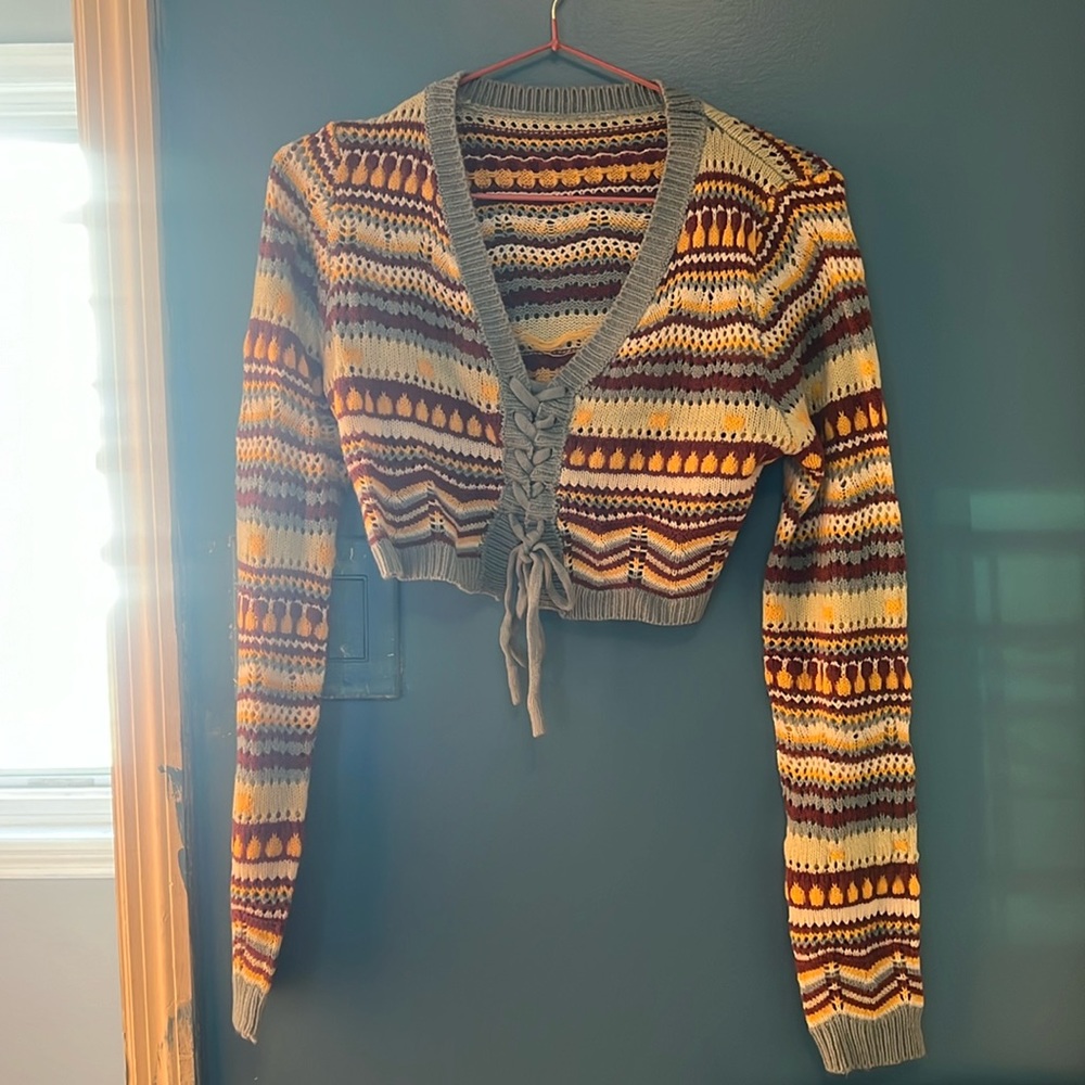 Crochet crop sweater‎